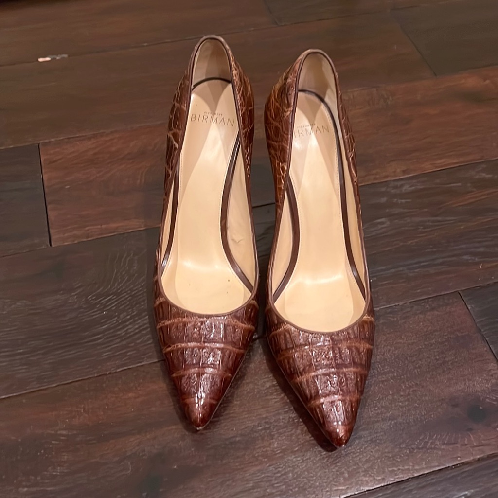 Alexandre Birman Brown Croc Pointed Toe Heels